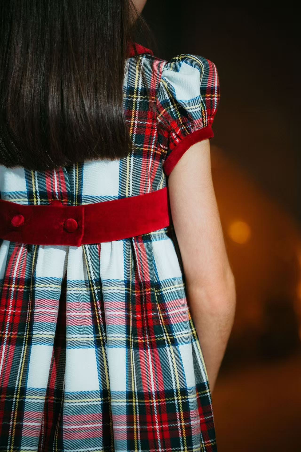 Girls Christmas Tartan Plaid Dress, Red Velvet Peter Pan Collar Puff Short Sleeve Holiday Dress
