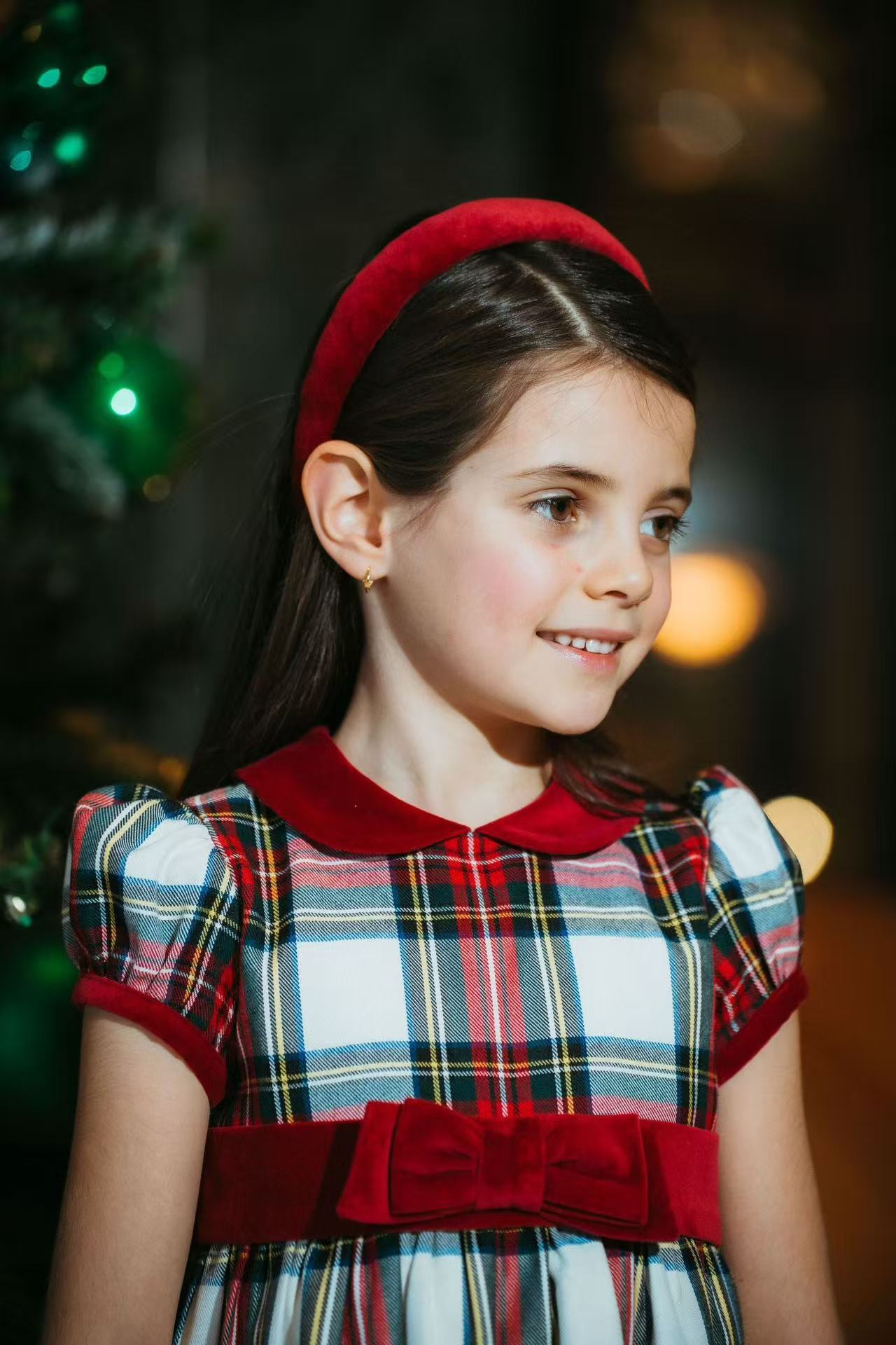 Girls Christmas Tartan Plaid Dress, Red Velvet Peter Pan Collar Puff Short Sleeve Holiday Dress