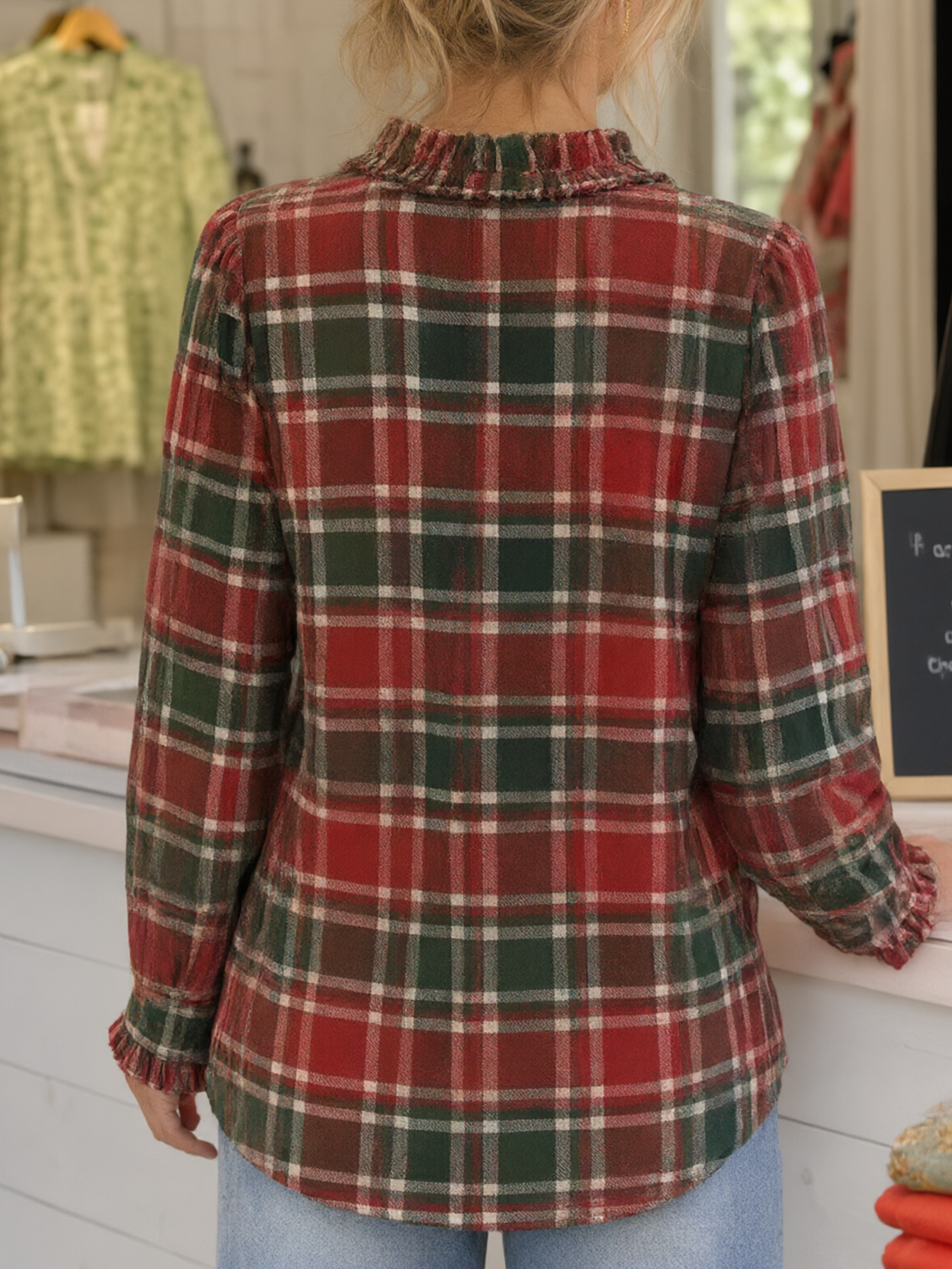 Holiday shirt with lotus-leaf edge and plaid pattern, long-sleeved
