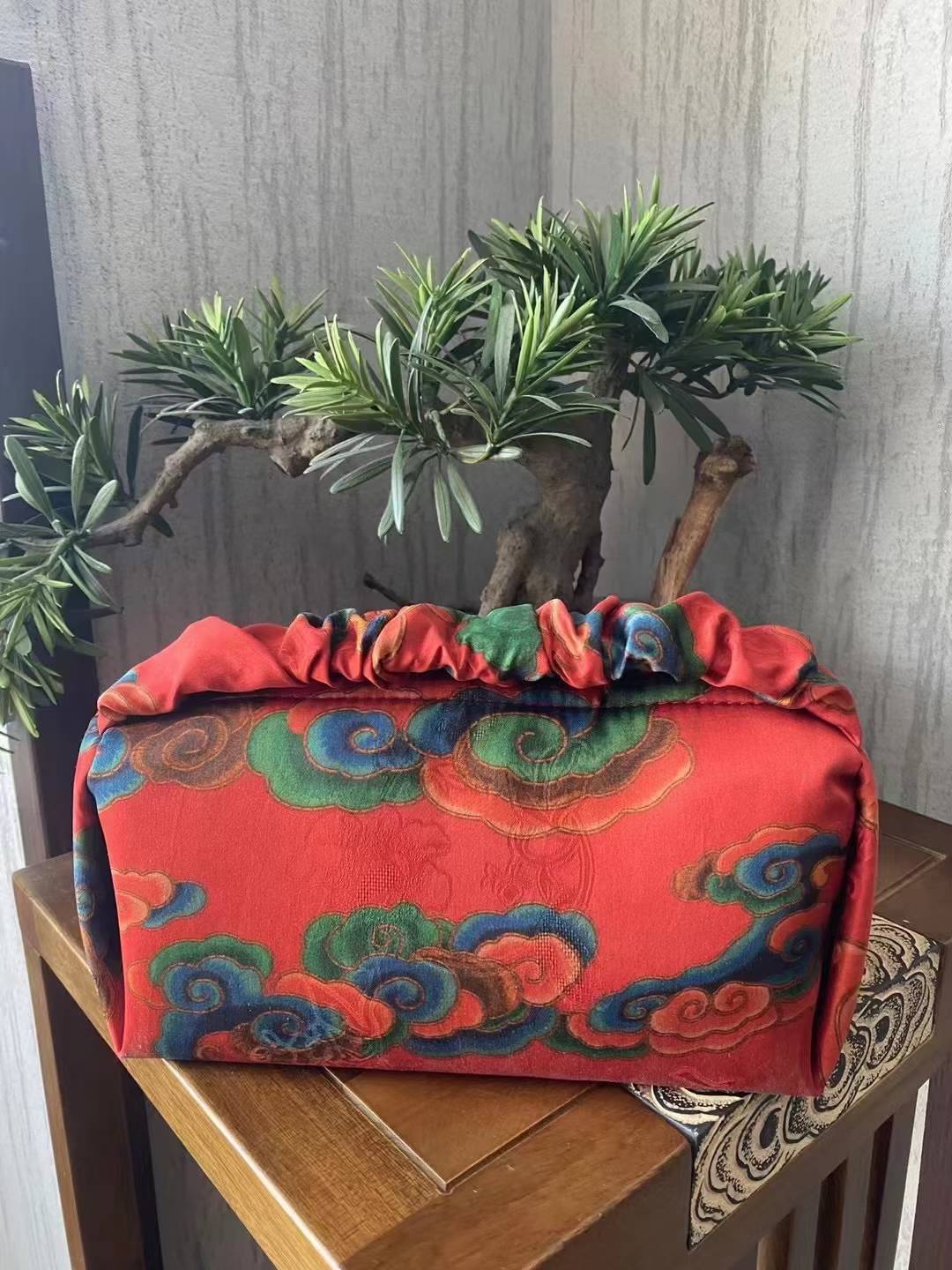 Silk Bag,LANKING TEX,Silk Bag