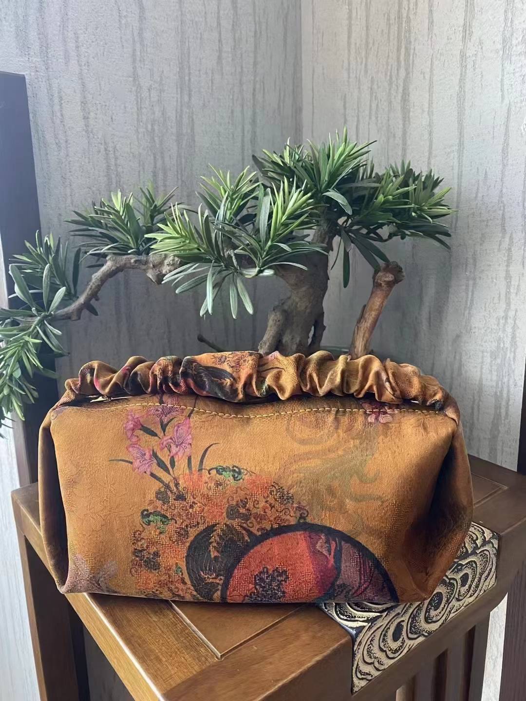 Silk Bag,LANKING TEX,Silk Bag