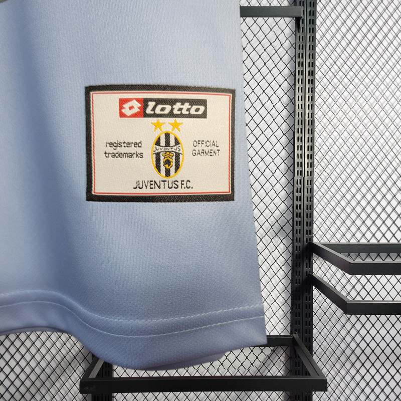 Retro 2002-03 Juventus Retro goalkeeper away Football jersey