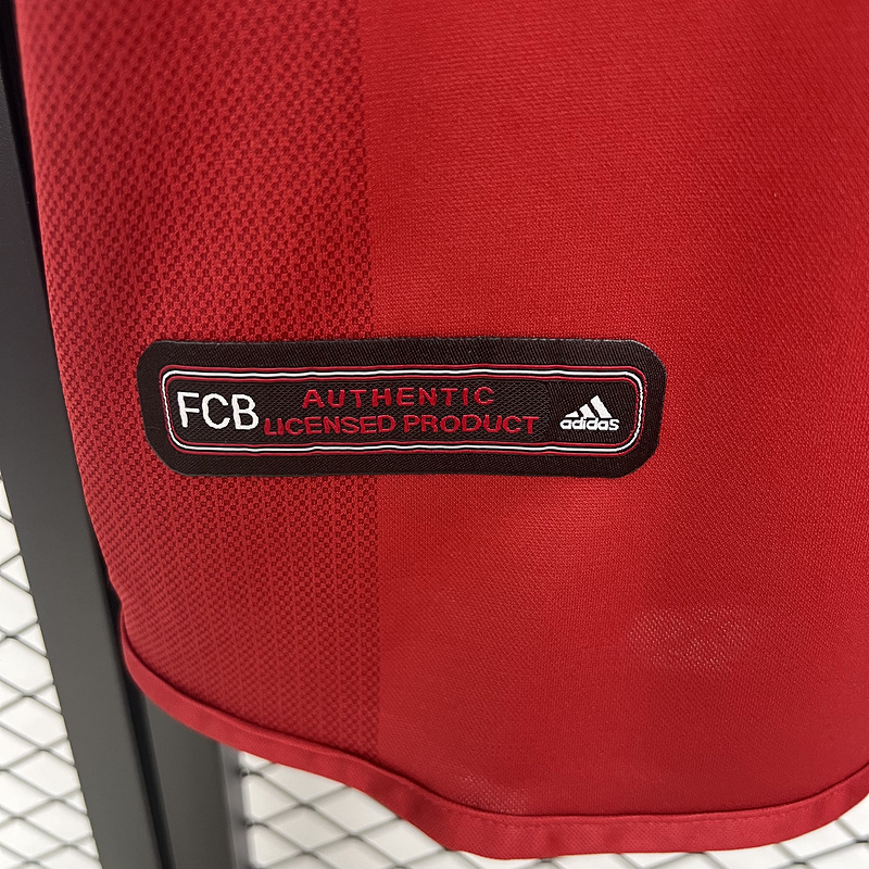 Retro 2001-02 Bayern Munchen Home Retro Football jersey