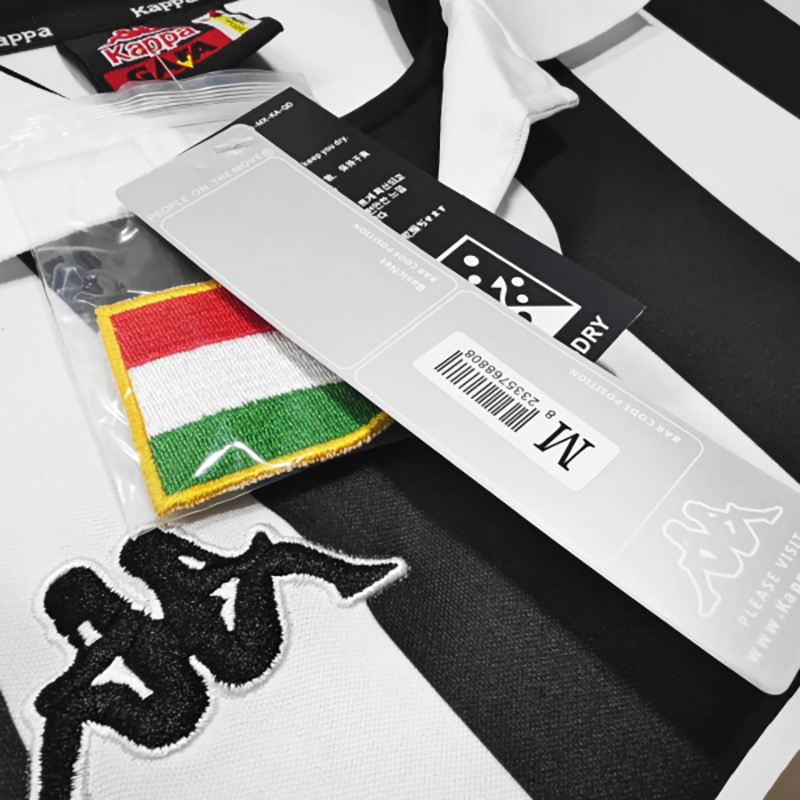 Retro 1998-99 Juventus home Retro football jersey