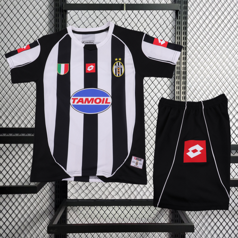 Retro 2002-03 Kids Juventus home Retro Kids ZAMBROTTA DEL PIERO NEDVED Football jersey
