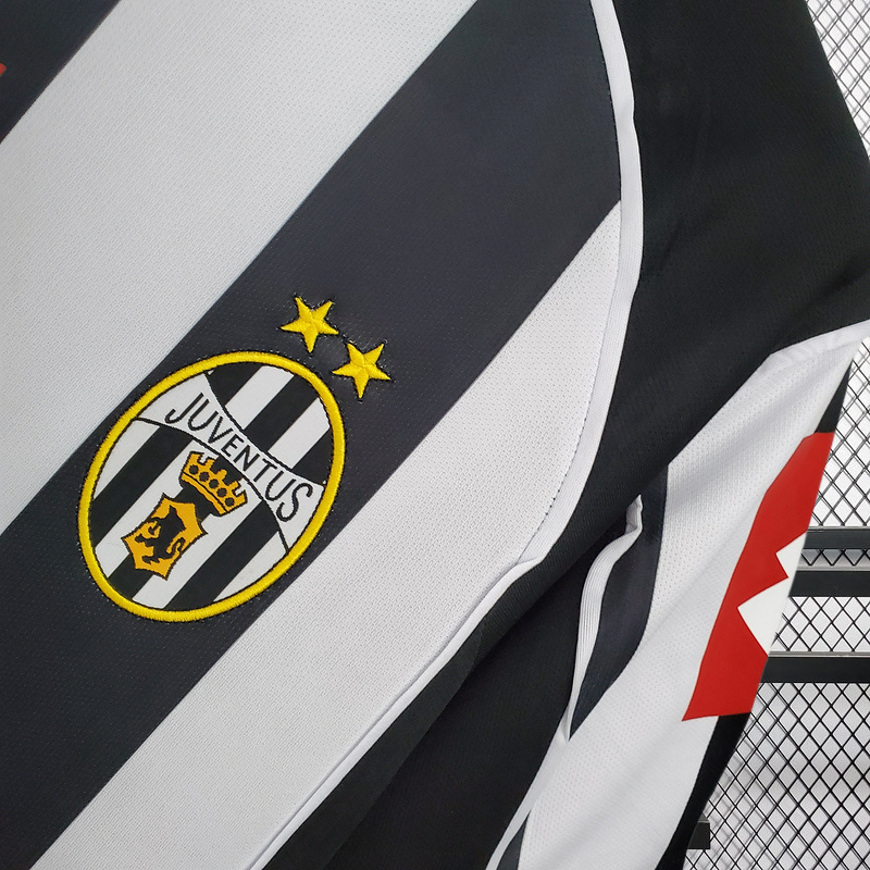 Retro 2002-03 Juventus home Retro ZAMBROTTA DEL PIERO NEDVED Football jersey