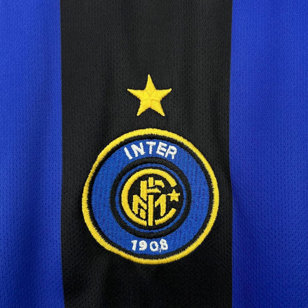 retro 2004-05 Inter Milan Home Retro football jersey