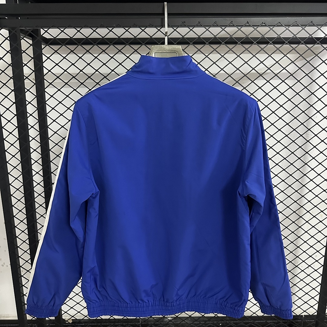 Windbreaker Italy