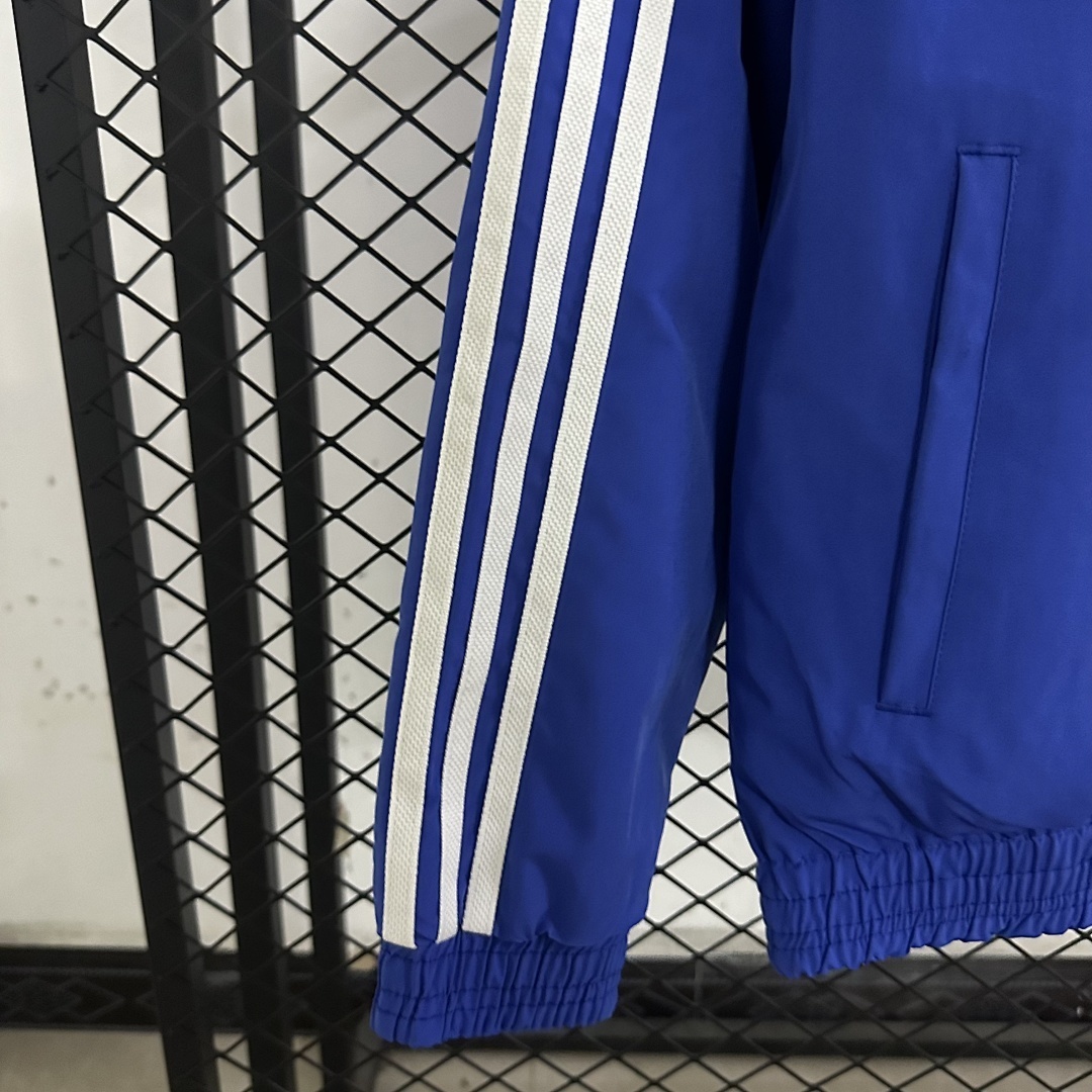Windbreaker Italy