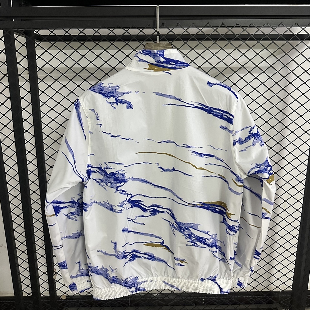 Windbreaker Italy
