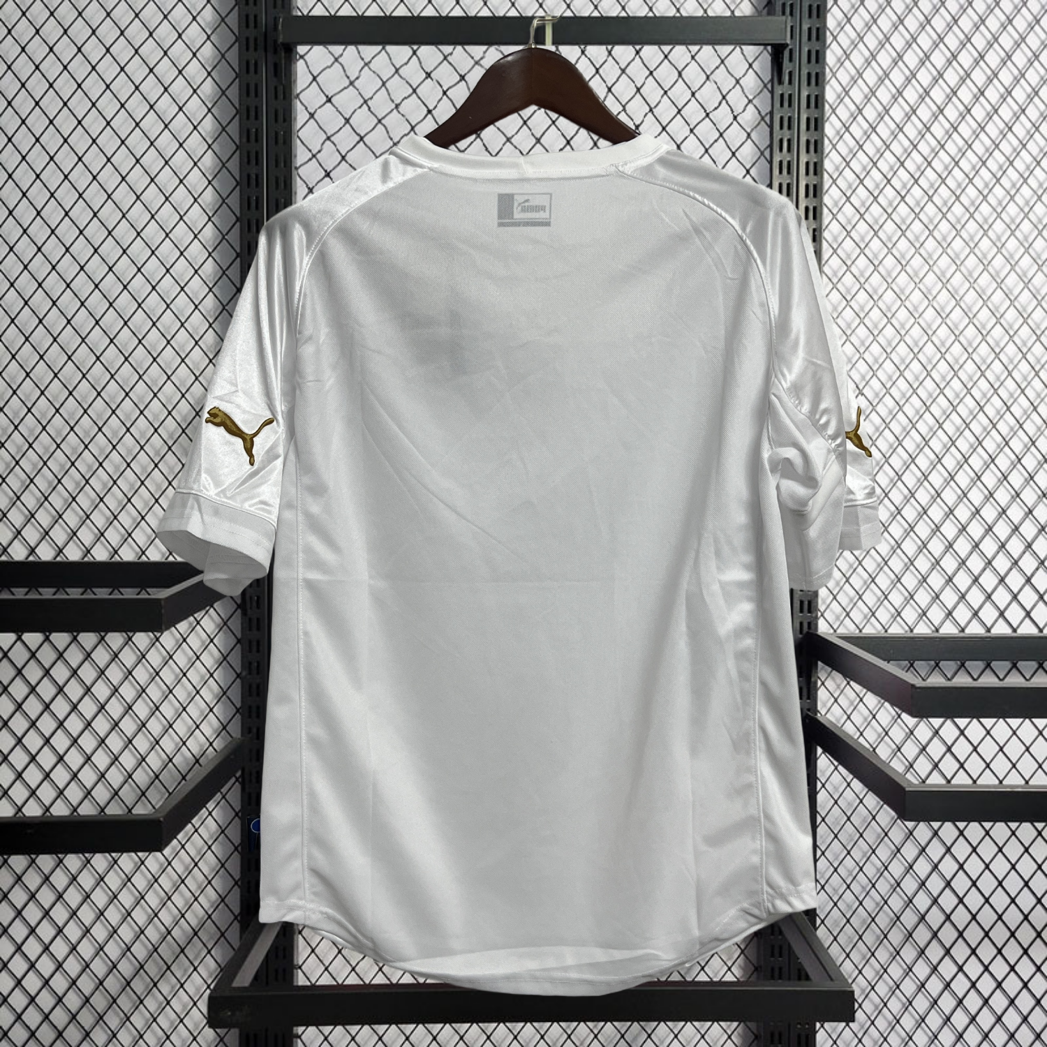 Retro 2004 Italy Away Retro football jersey