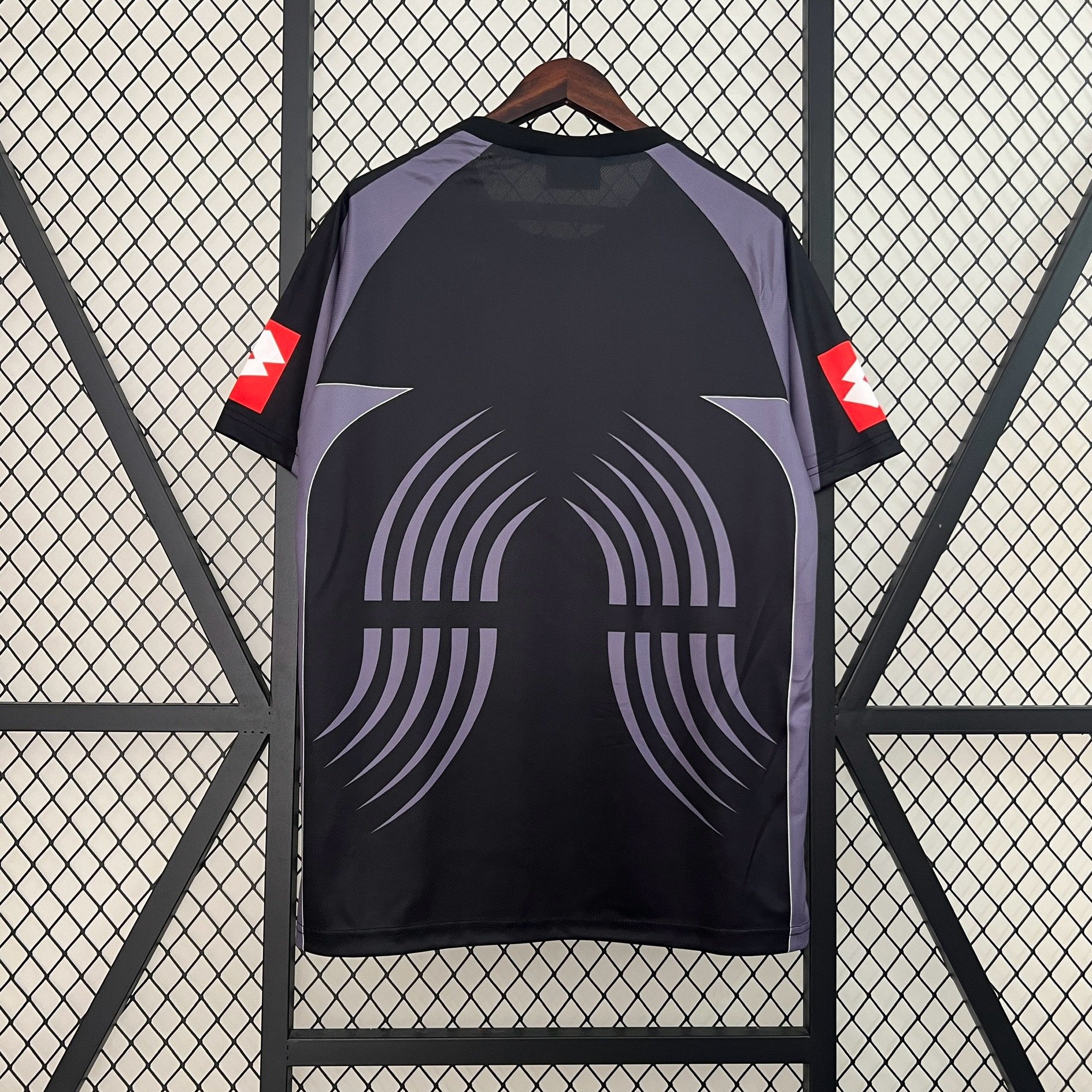Retro 2001-02 Juventus Retro Goalkeeper football jersey