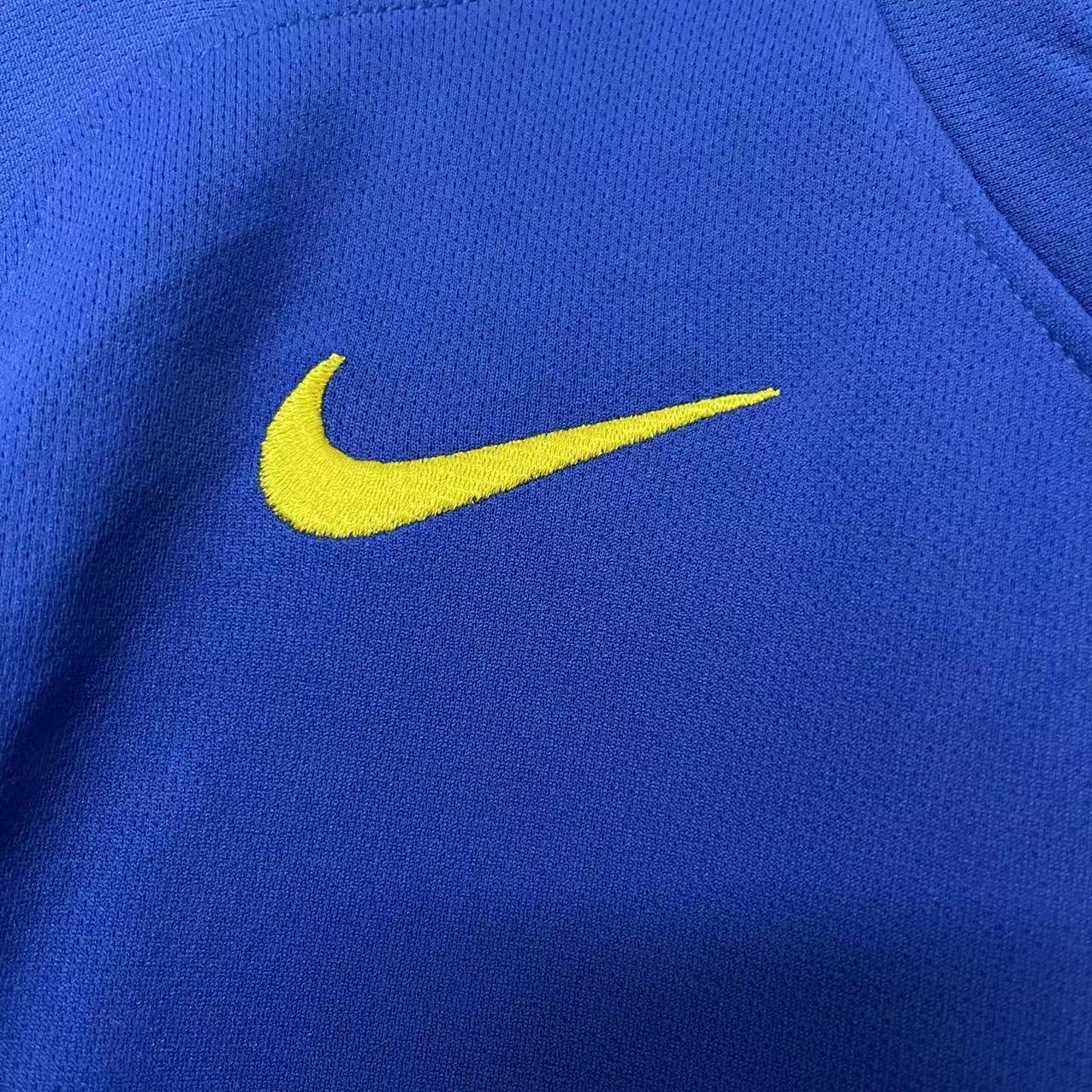 Retro 2005-06 Boca Juniors home Retro Football jersey