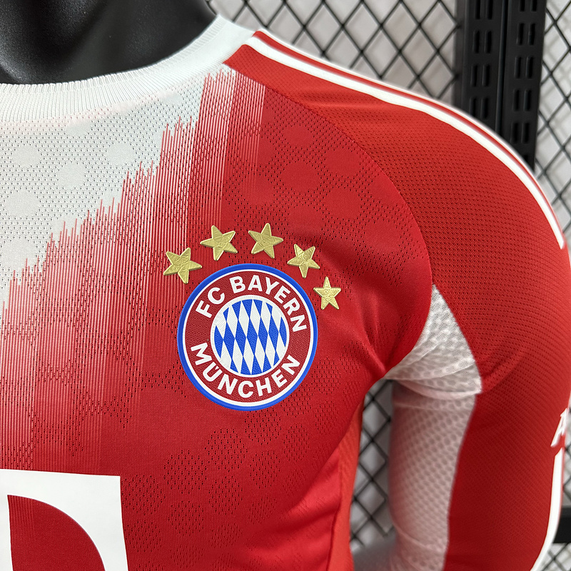 player 2025-26 Bayern Munchen Home Long sleeve football jersey