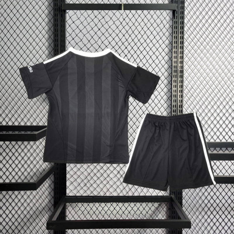2025-26 Liverpool black goalkeeper kids Football jersey