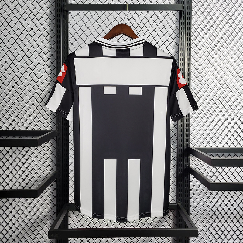 Retro 2001-02 Juventus home retro NEDVED CONTE DEL PIERO ZAMBROTTA  Football jersey
