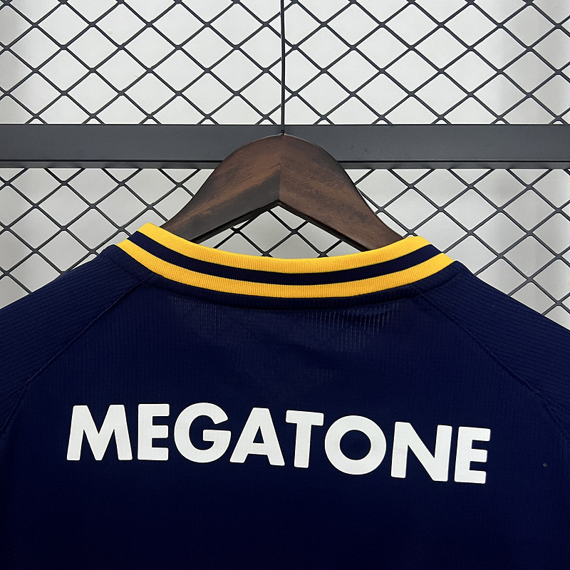 Retro 2006-07 Boca Juniors home Retro Football jersey
