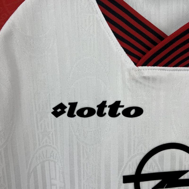 Retro 1997-98 AC Milan Retro BAGGIO BARESI VIEIRA ALBERRTINI Football jersey