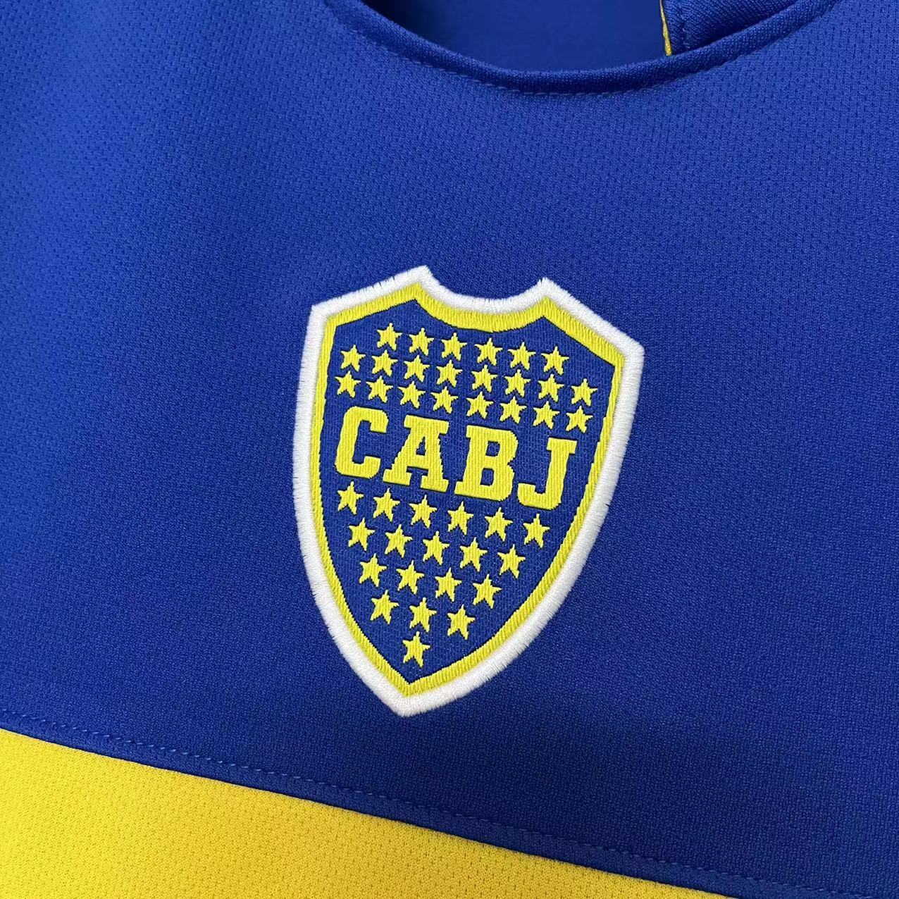 Retro 2005-06 Boca Juniors home Retro Football jersey