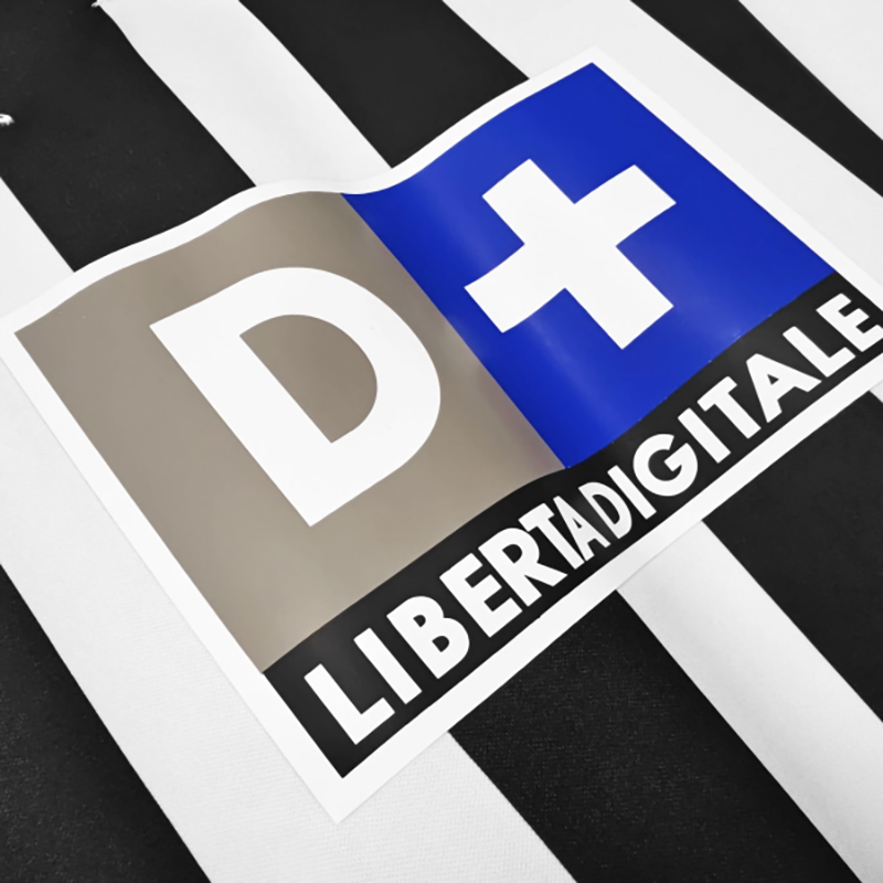 Retro 1998-99 Juventus home Retro football jersey