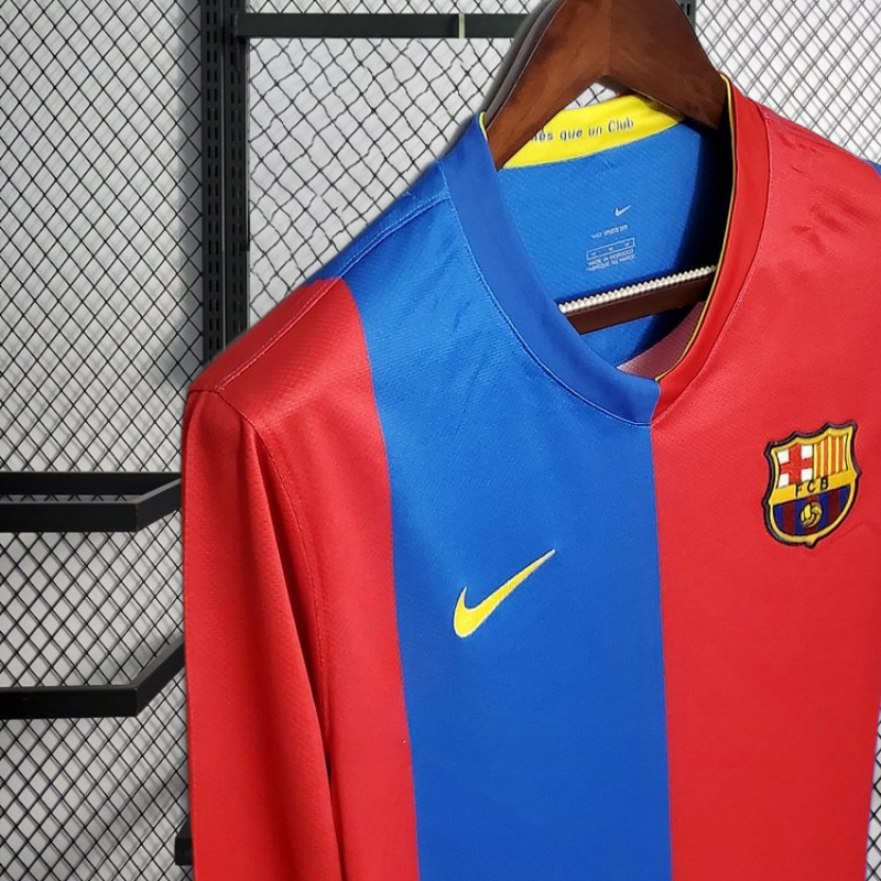 Retro 2006-07 FC Barcelona home Retro Long sleeve XAVI MESSI RONALDINHO DECO ETO'O Football jersey