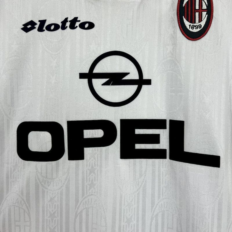 Retro 1997-98 AC Milan Retro BAGGIO BARESI VIEIRA ALBERRTINI Football jersey