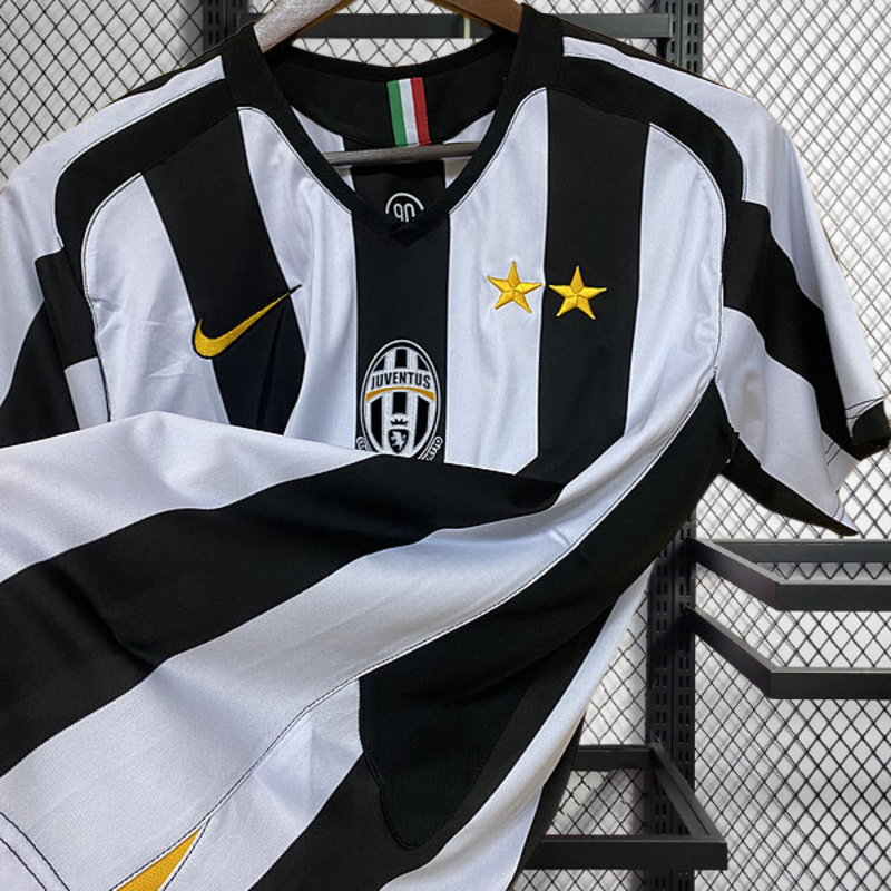 Retro 2005-06 Juventus Home Retro Football jersey