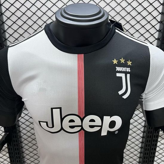 Retro Player 2019-20 Juventus Home Retro Ronaldo Bonucci Danilo DYBALA Football jersey