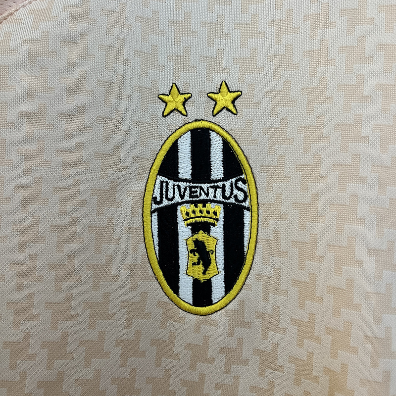 Retro 2003-04 Juventus Away Retro Football jersey
