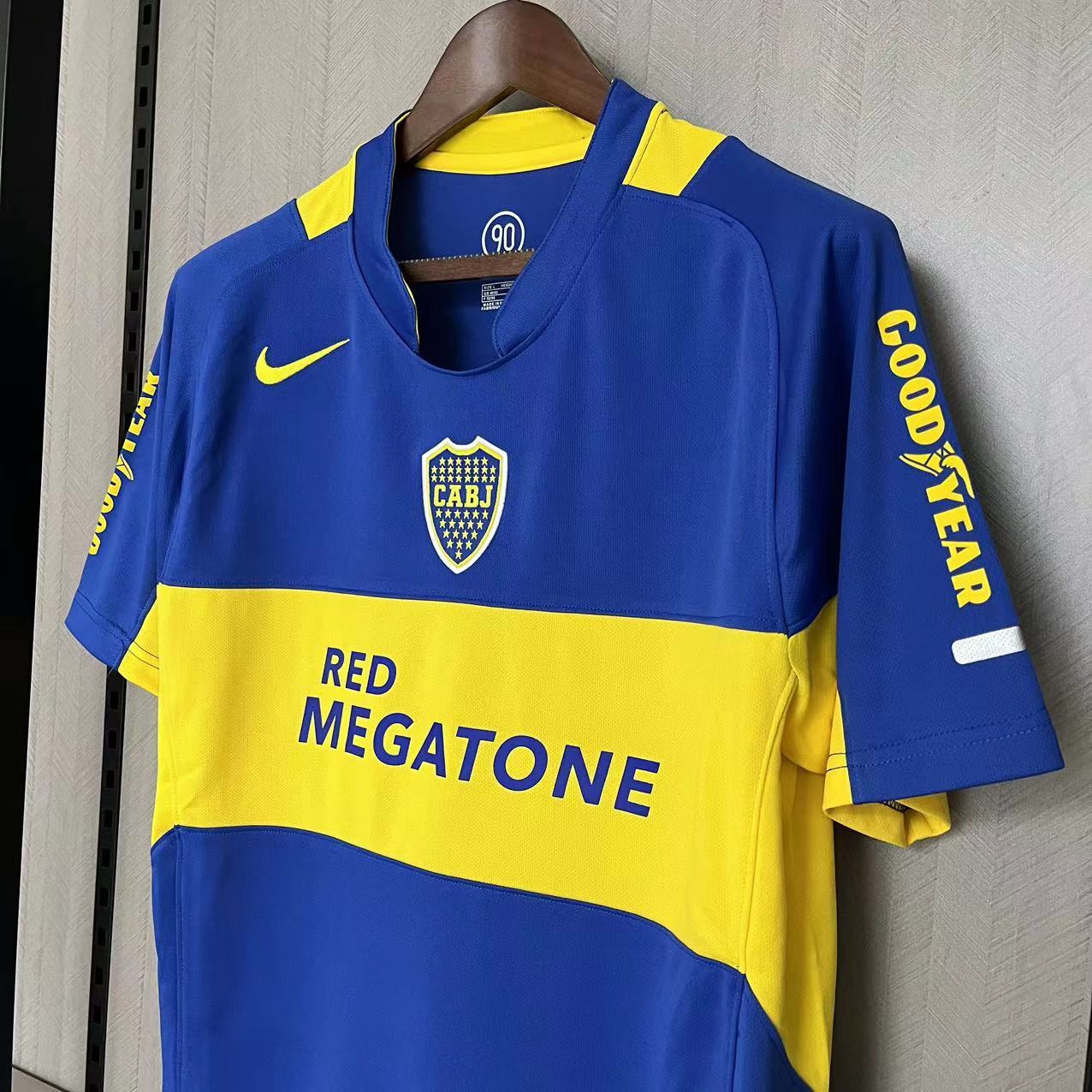 Retro 2005-06 Boca Juniors home Retro Football jersey