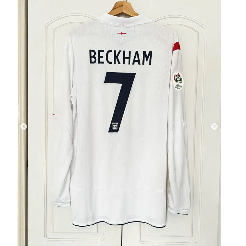 Retro 2006 England Home Retro Long Sleeves Football jersey
