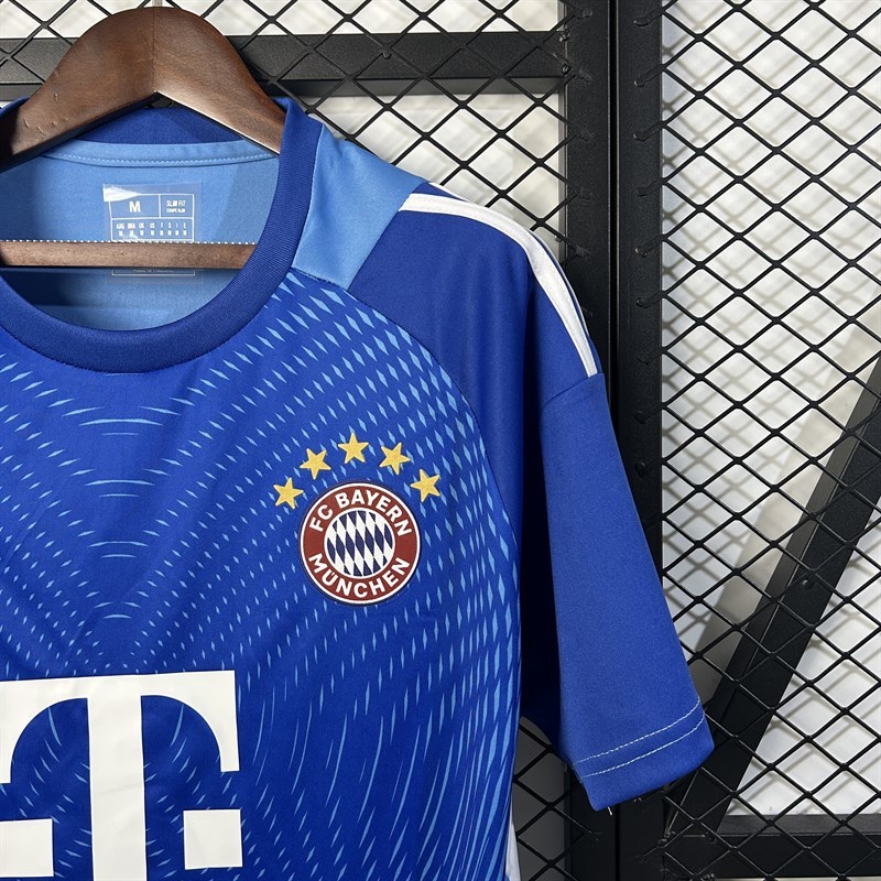 2025-26 Bayern Munchen Goalkeeper Football jersey