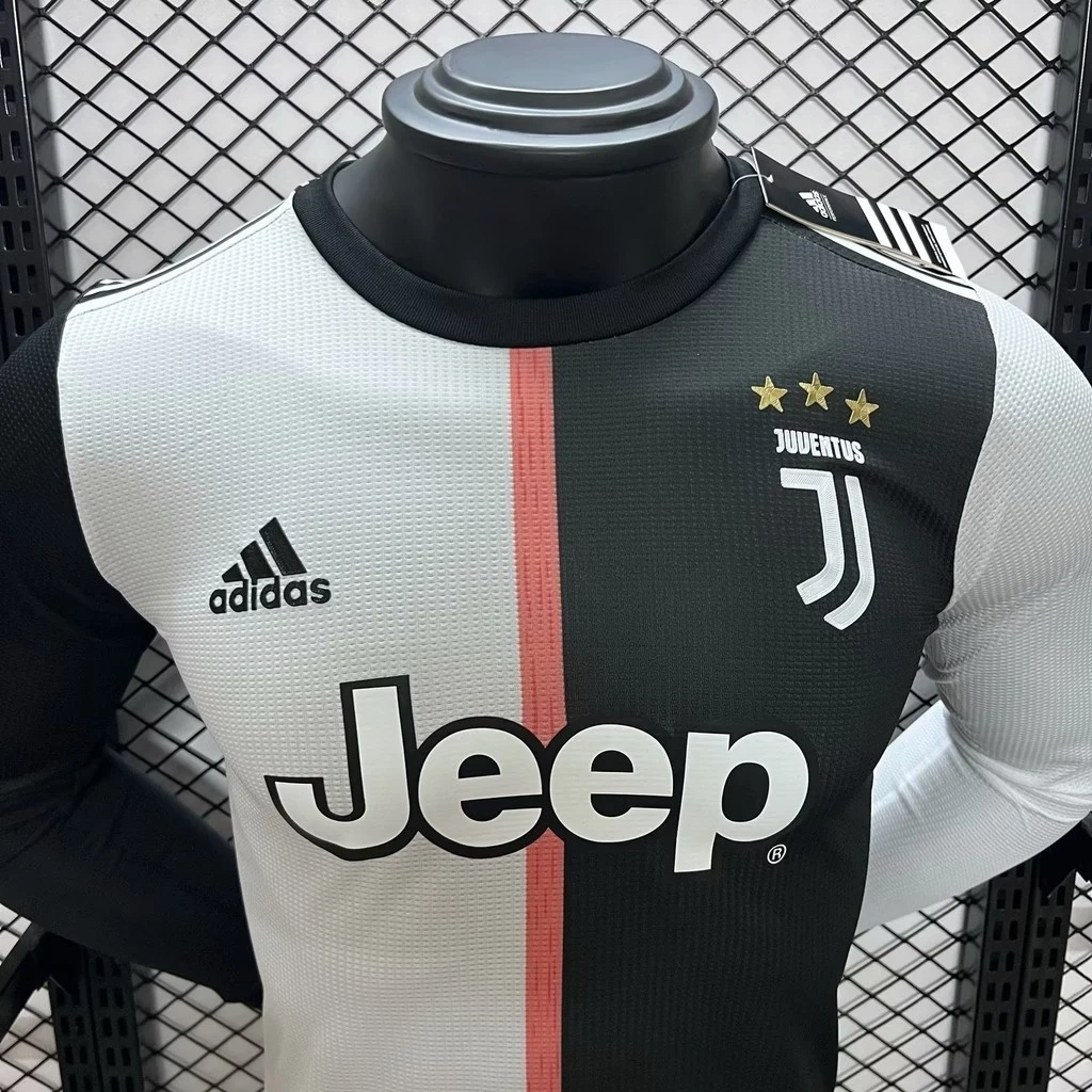 Retro Player 2019-20 Juventus Home Retro Long Sleeve Ronaldo Bonucci Danilo DYBALA Football jersey