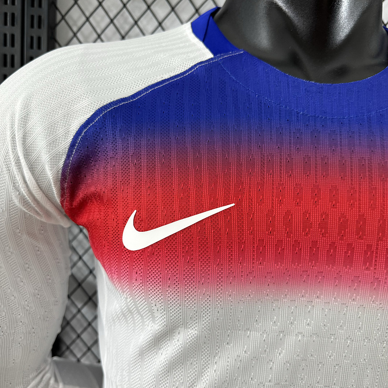 Player 2025-26 England Home Long sleeves Football jersey