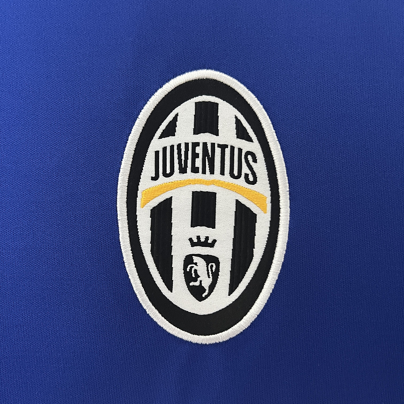 Retro 2004-05 Juventus Away Retro Football jersey