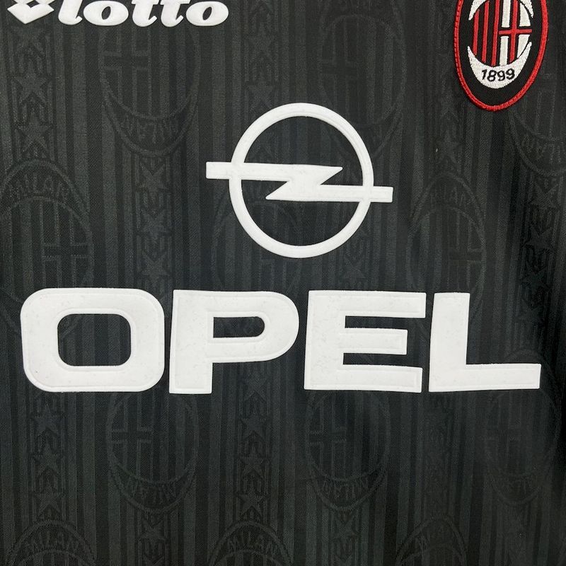 Retro 1997-98 AC Milan Retro BAGGIO BARESI VIEIRA ALBERRTINI Football jersey