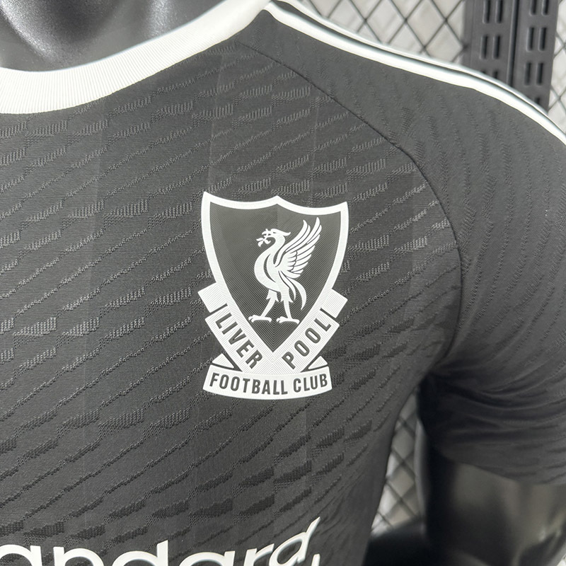 Player 2024-25 Liverpool goalkeeper Football jersey
