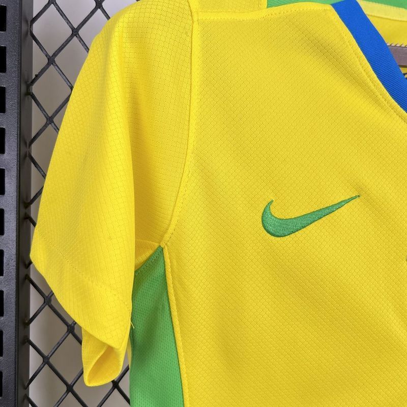 Women's 2025-26 Brazil Home Football jersey
