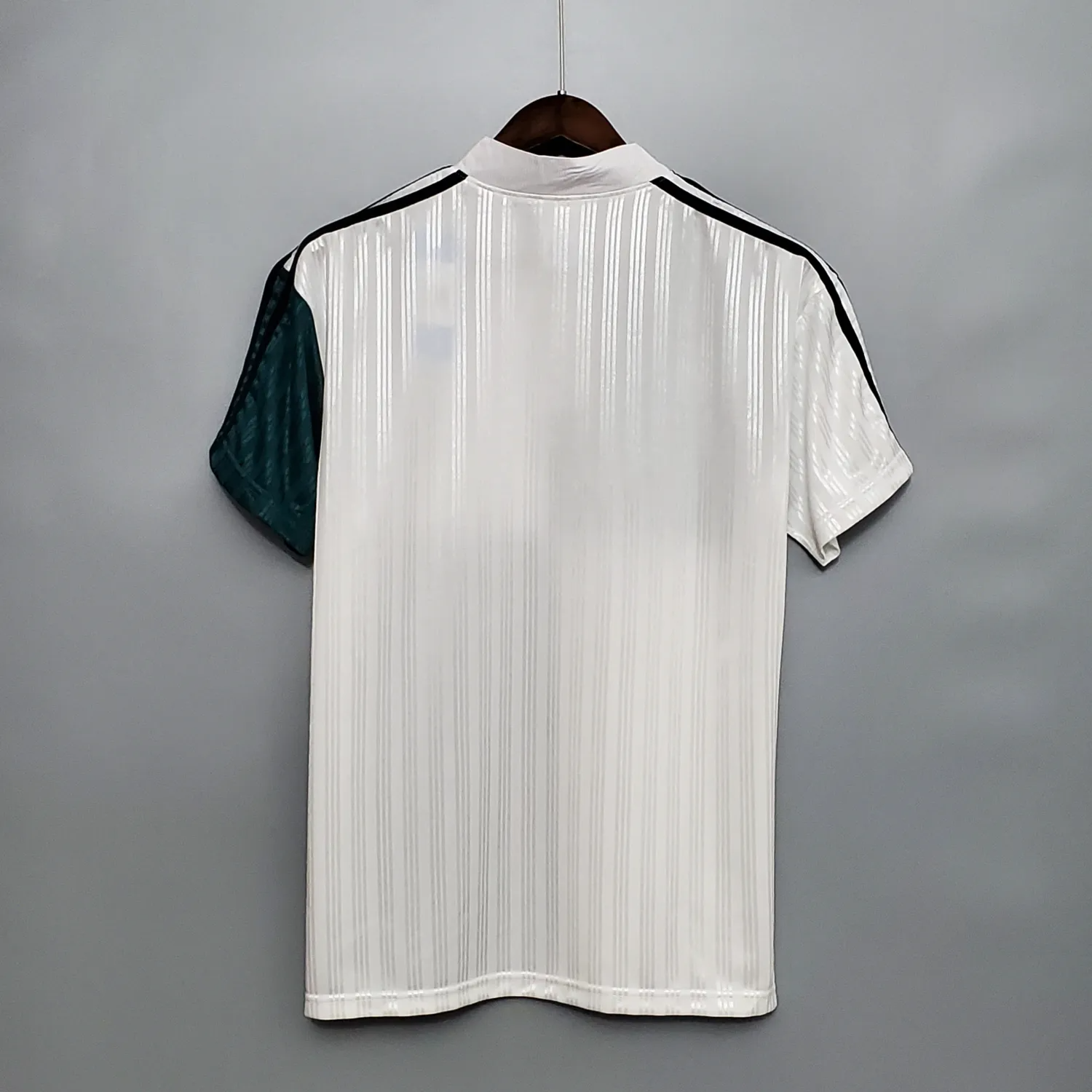 Retro 1995-96 Liverpool Away Retro Football jersey