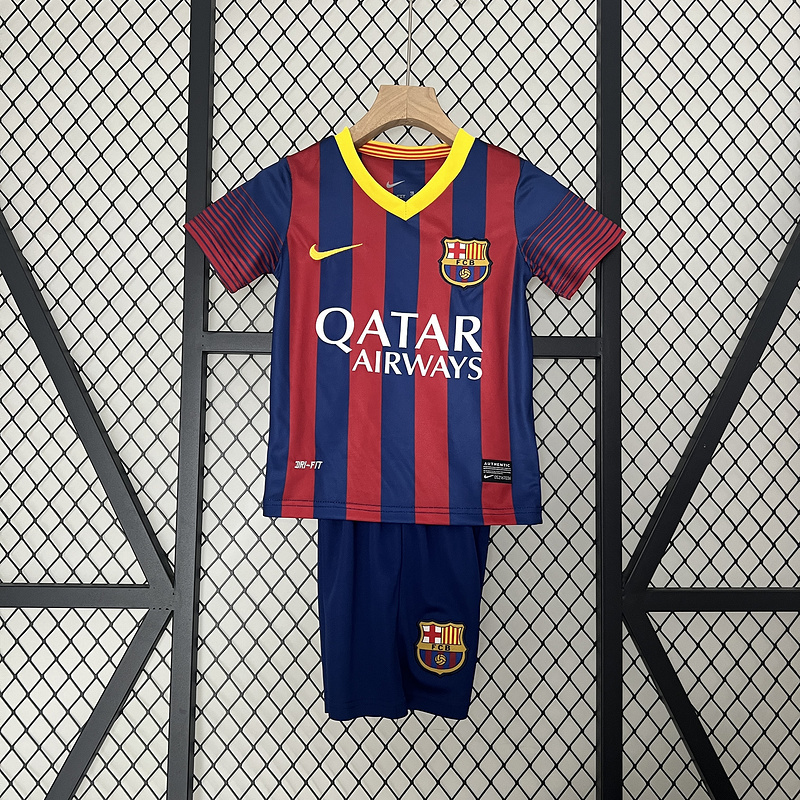 Retro kids 2013-14 Kids Barcelona Home Retro MESSI PIQUE XAVI A.INISTA PUYOL Football jersey