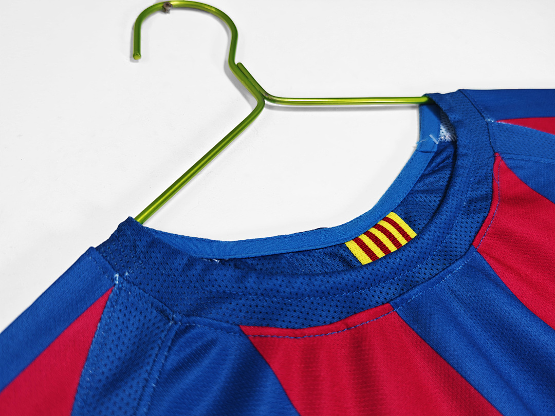 Retro 2005-06 FC Barcelona home Retro Long sleeve Football jersey