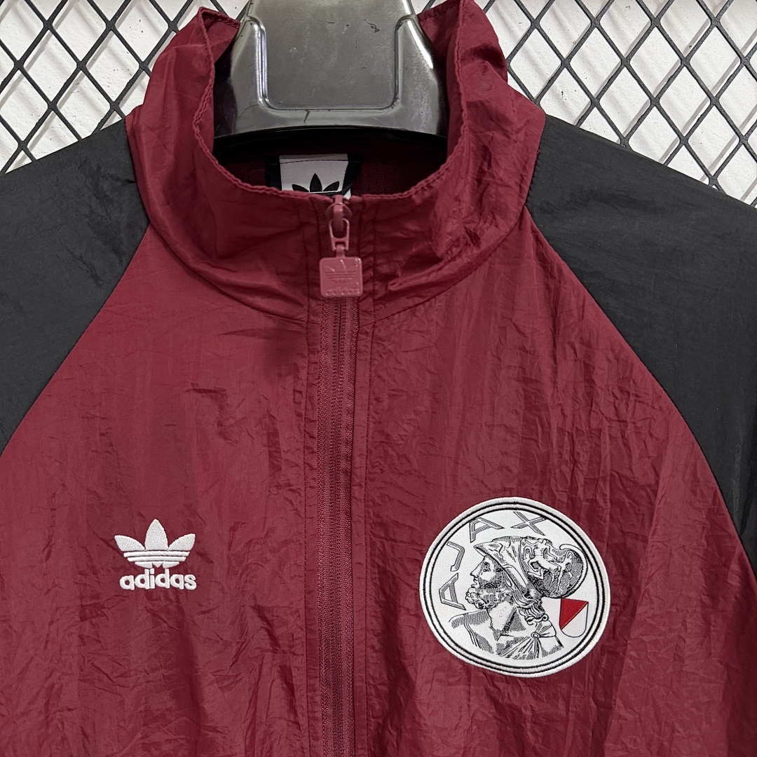 Windbreaker Ajax