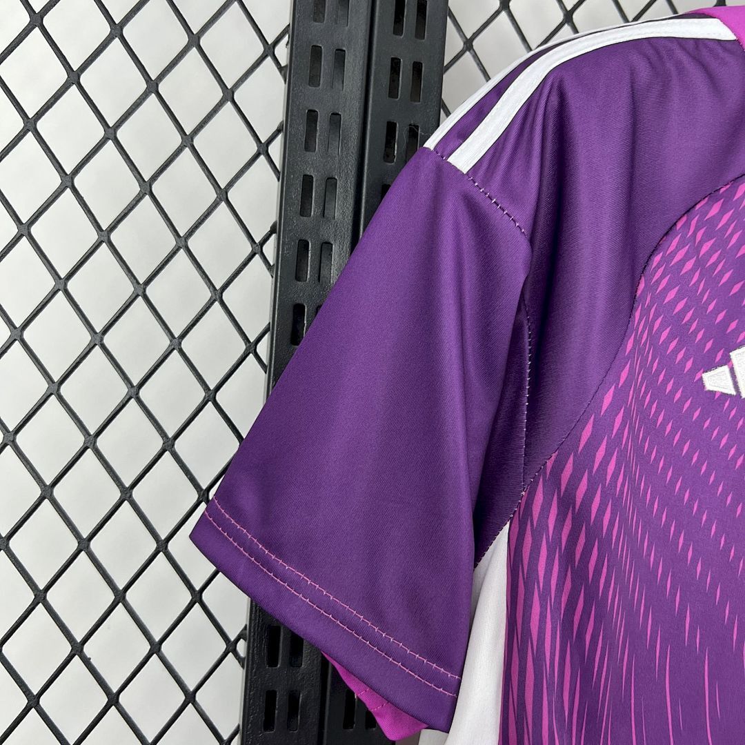 2025-26 Bayern Munchen Goalkeeper Football jersey