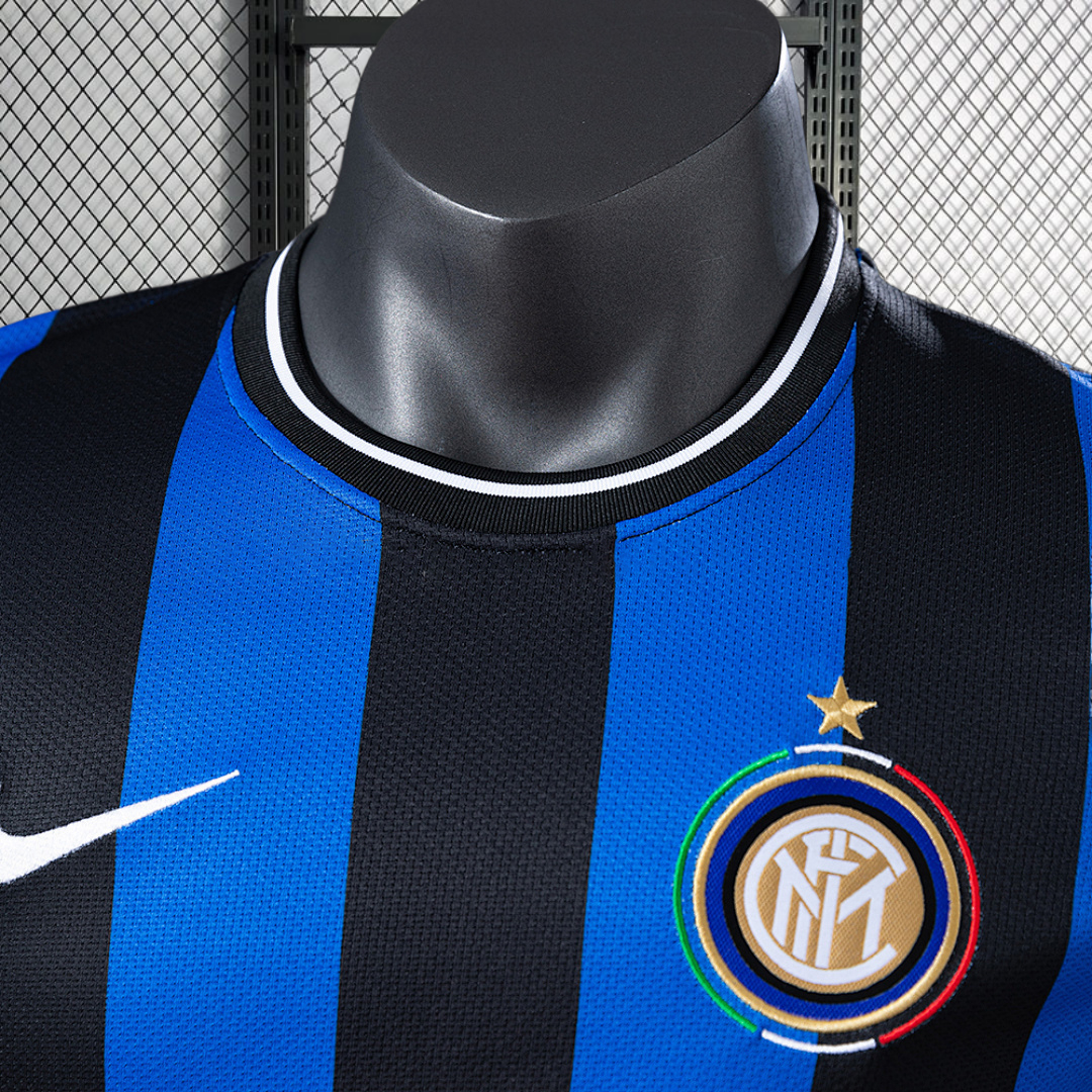 Player Retro 2009-10 Inter Milan Home Retro football jersey