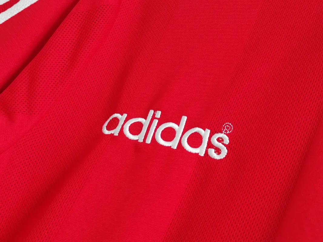 Retro 1995-96 Liverpool Home retro Football jersey