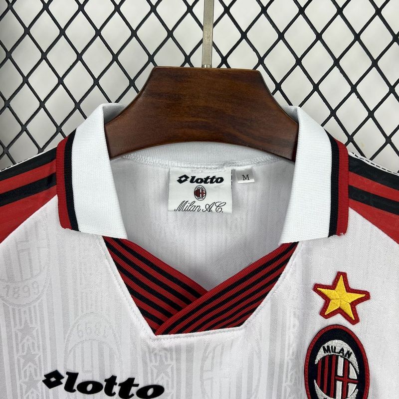 Retro 1997-98 AC Milan Retro BAGGIO BARESI VIEIRA ALBERRTINI Football jersey