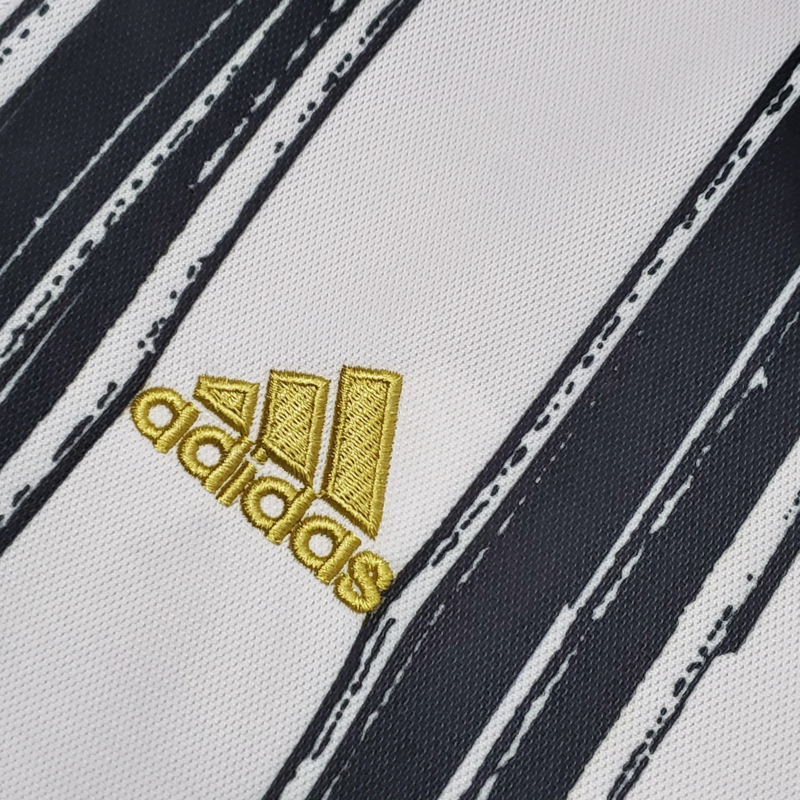 Retro 2020-21 Juventus Home Retro Football jersey