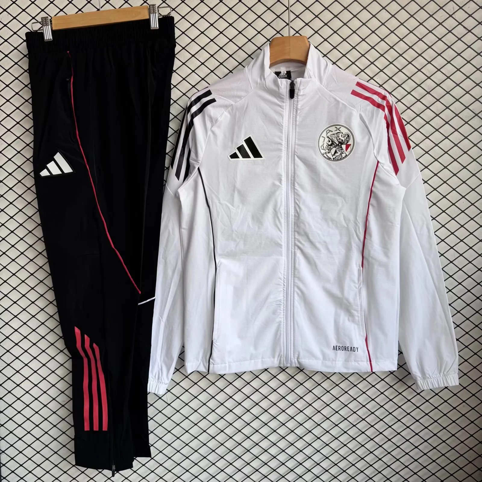 Ajax Windbreaker Kit