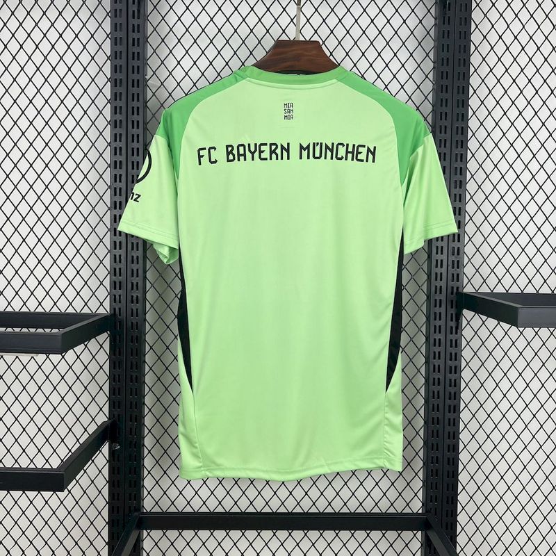 2025-26 Bayern Munchen Green Goalkeeper Football jersey