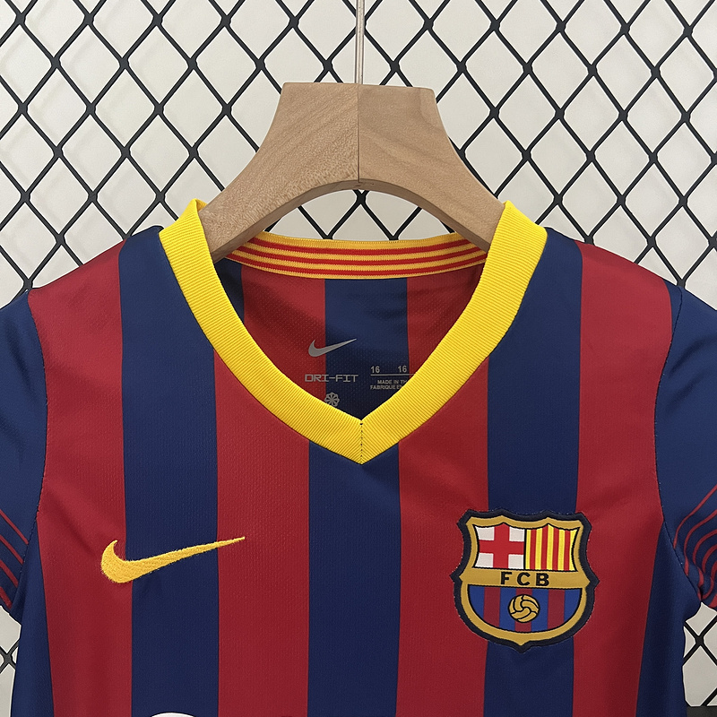 Retro kids 2013-14 Kids Barcelona Home Retro MESSI PIQUE XAVI A.INISTA PUYOL Football jersey